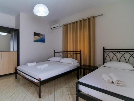 Vironas Hotel Himarë Extérieur photo