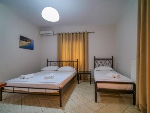 Vironas Hotel Himarë Extérieur photo